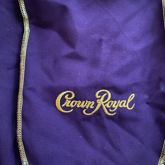Crown Royal Purple Small Bags 10 - Picture 2 of 2